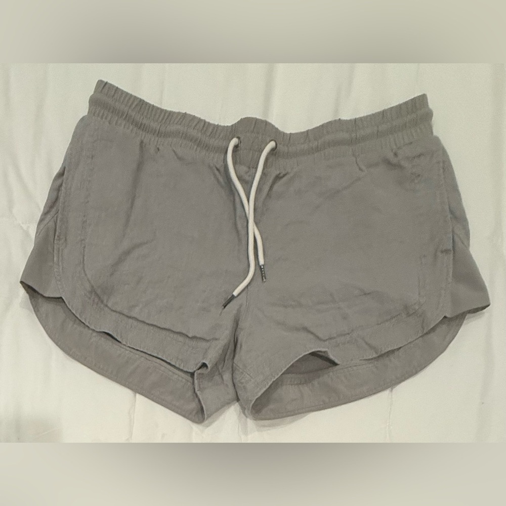 **Athleta Bali Linen Shorties Gray Drawstring Shorts Size 12**